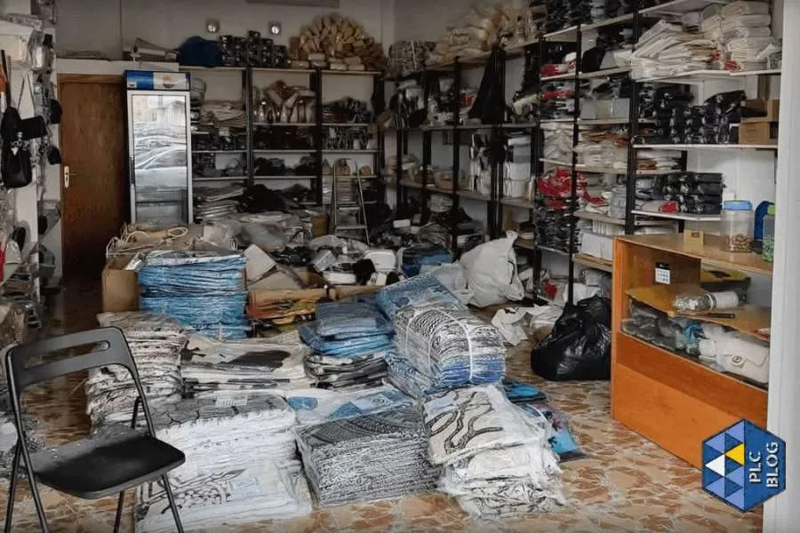 ZWALCZAJĄ NIELEGALNY HANDEL ULICZNY