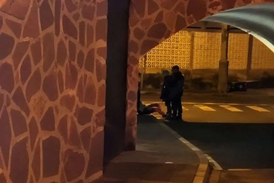 POBIŁ TURYSTĘ DO NIEPRZYTOMNOŚCI (VIDEO)